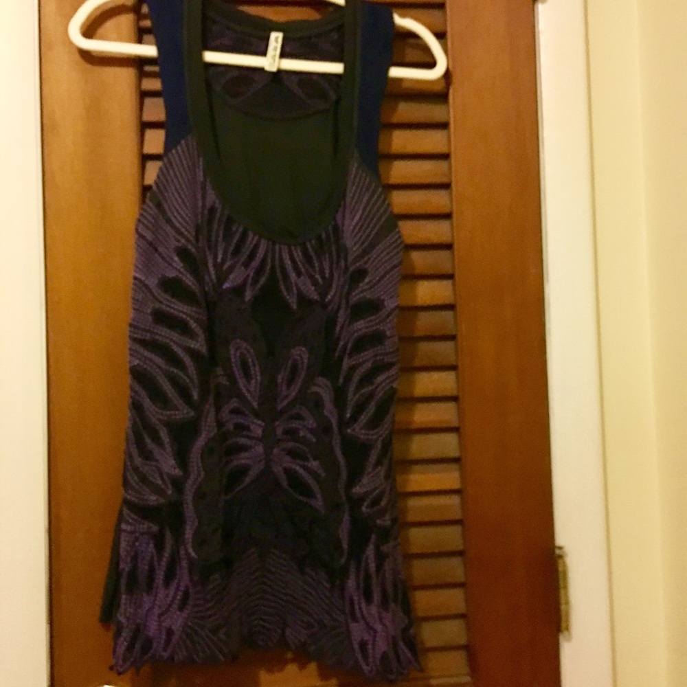 Free People beautiful embroidered tunic top